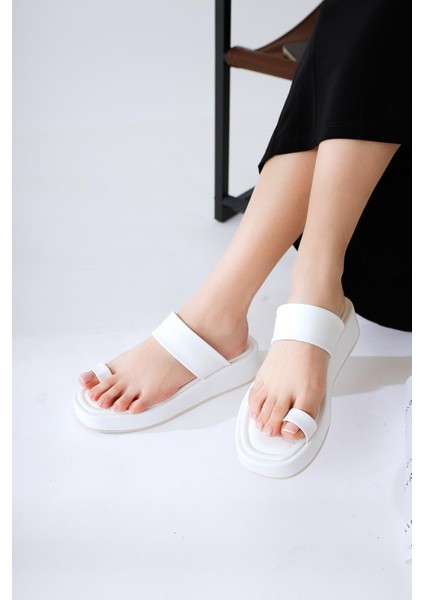 Deeman Beyaz Kalın Tabanlı Parmak Arası Terlik fırsatları