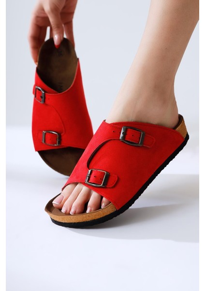 Christella Kırmızı Süet Çift Toka Detaylı Terlik