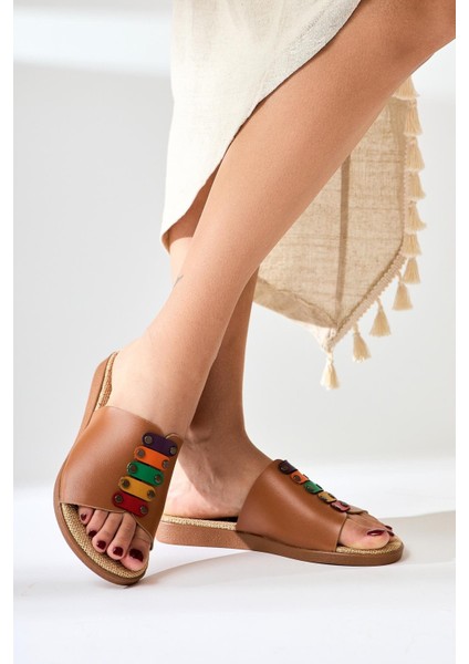 Hakiki Deri Nicola Taba Hasır Tabanlı Renkli Tokalı Terlik fiyatları