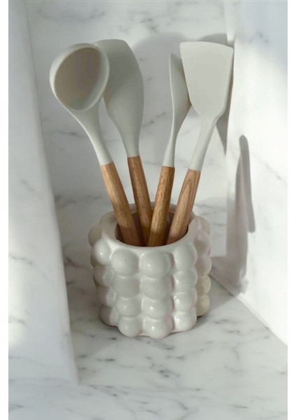 Beyaz Parlak Baloncuklu Kaşıklık | Estetik Pinterest Kaşıklık