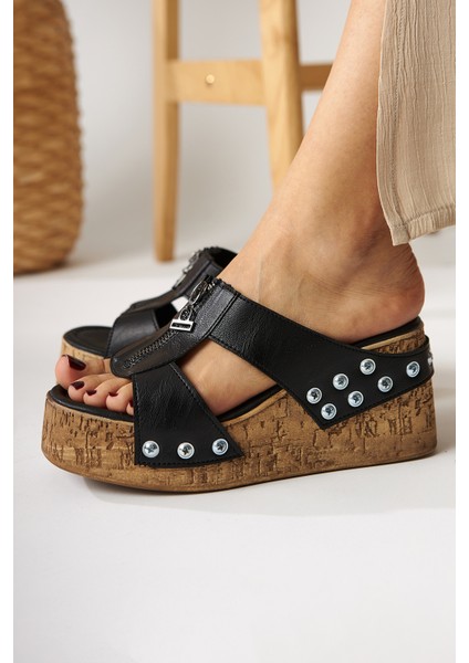 Goldis Siyah Vida Detaylı Kadın Terlik fiyatları