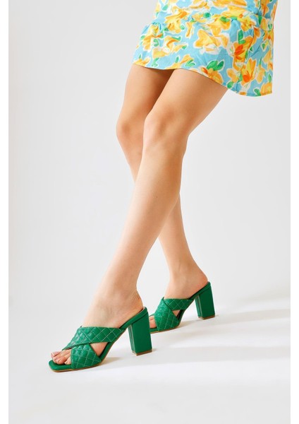 Ethelyn Yeşil Çapraz Bantlı Kalın Topuklu Terlik
