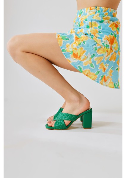 Ethelyn Yeşil Çapraz Bantlı Kalın Topuklu Terlik modelleri