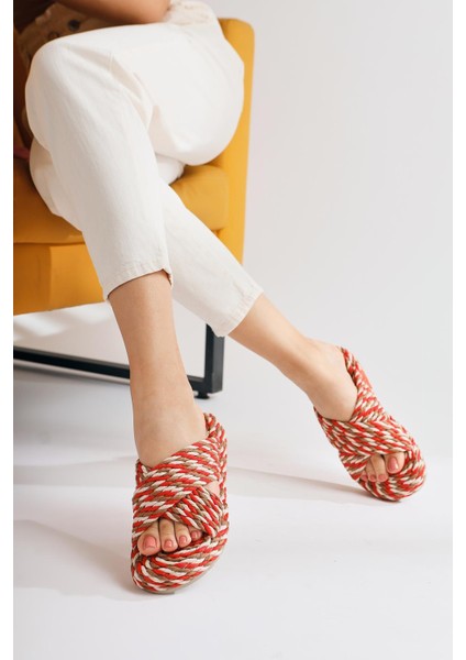 Leiya Kırmızı Çapraz Bantlı Halat Terlik