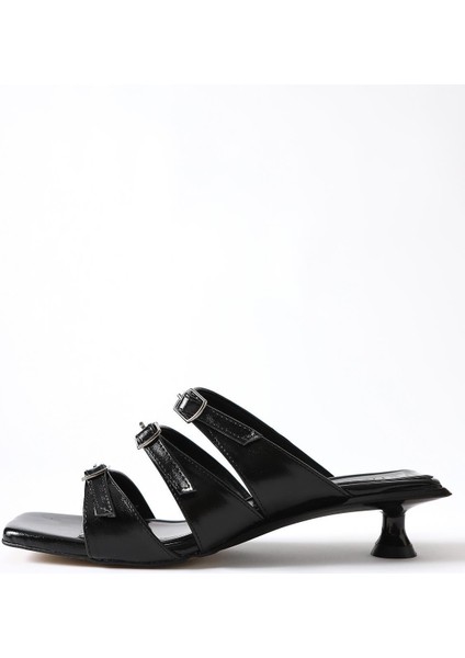 Mellanie Siyah Rugan Üç Bantlı Kısa Topuklu Terlik indirimleri