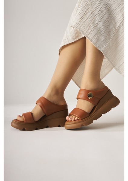 Susi Taba Yüksek Topuklu Pofuduk Kadın Terlik fiyatları