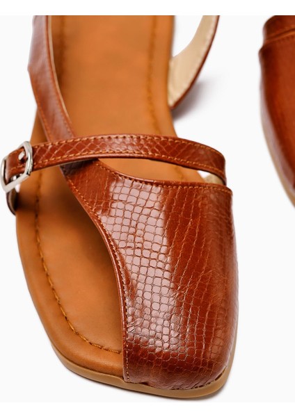 Almina Taba Kemer Detaylı Kadın Sandalet indirimleri