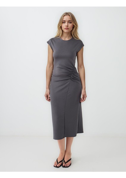 Antrasit Bisiklet Yaka Beli Büzgülü Kısa Kollu Uzun Elbise