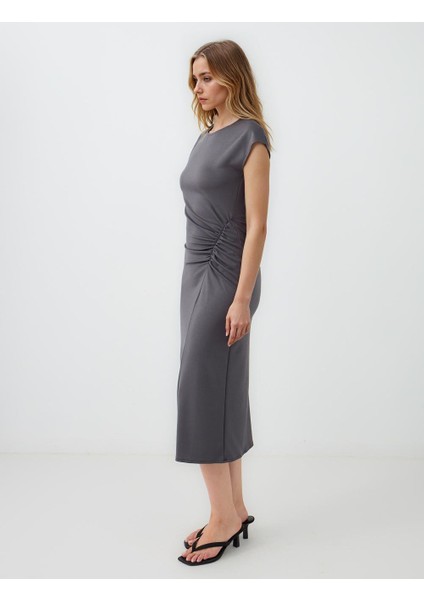 Antrasit Bisiklet Yaka Beli Büzgülü Kısa Kollu Uzun Elbise modelleri