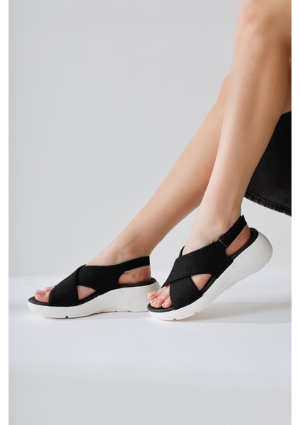 Joelina Siyah Çapraz Tekstil Bantlı Rahat Tabanlı Sandalet fiyatları