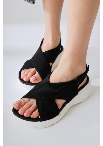 Joelina Siyah Çapraz Tekstil Bantlı Rahat Tabanlı Sandalet modelleri