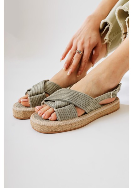 Iris Gri Kadife Çapraz Bantlı Sandalet fiyatları