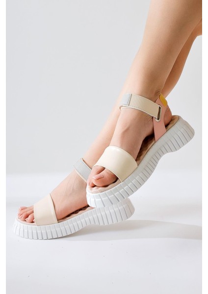 Jeny Bej Kalın Bantlı Cırtcırtlı Rahat Tabanlı Sandalet fiyatları