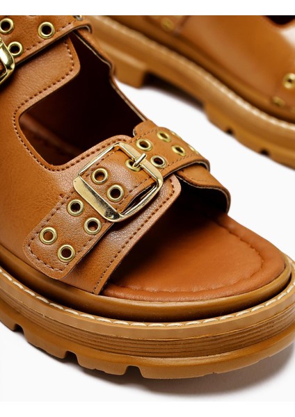 Julija Taba Çift Bantlı Zımba Detaylı Kalın Tabanlı Kadın Sandalet fırsatları