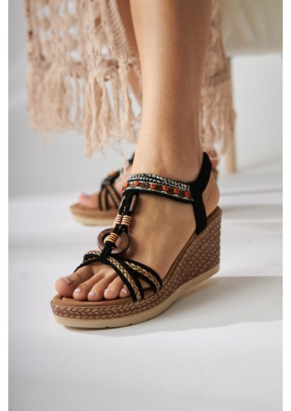 Jona Siyah Tokalı Arkası Lastikli Dolgu Topuklu Kadın Sandalet fırsatları