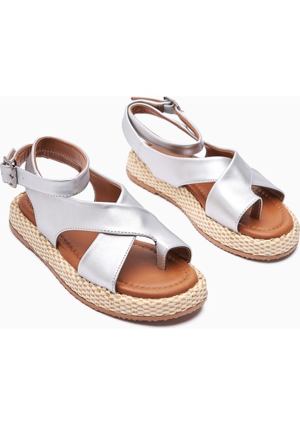 Kani Gümüş Parmak Arası Kadın Sandalet indirimleri