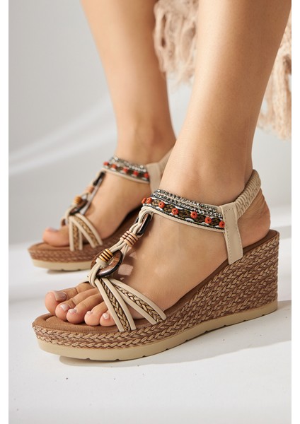 Jona Bej Tokalı Arkası Lastikli Dolgu Topuklu Kadın Sandalet fırsatları
