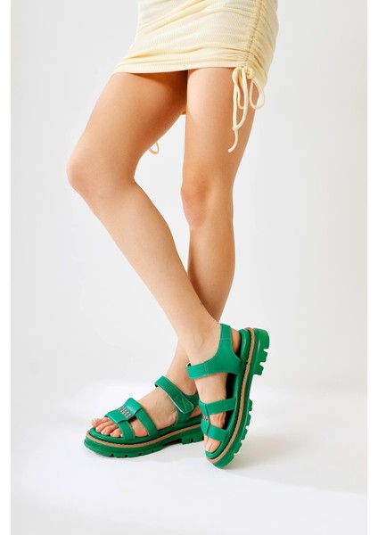 Misra Yeşil Yıldız Detaylı Cırt Cırtlı Yüksek Taban Sandalet fiyatları