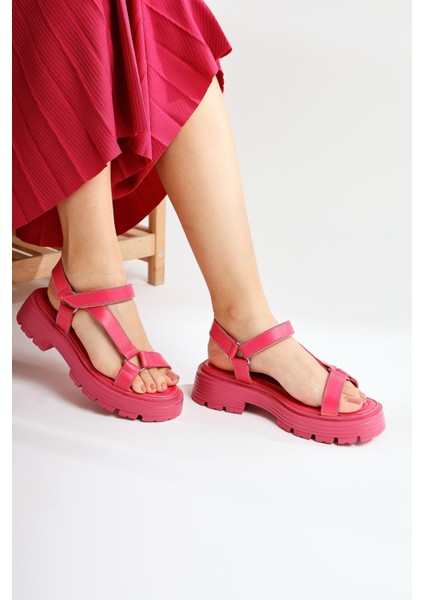 Marym Fuşya Cırt Detaylı Kalın Tabanlı Sandalet