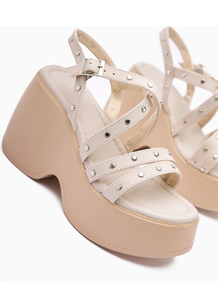 Ying Ten Troklu Dolgu Topuklu Kadın Sandalet