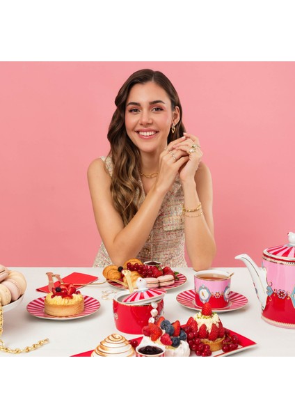 Ayarlanabilir Geometrik Şekilli Yüzük Zirkon Taşlı indirimleri