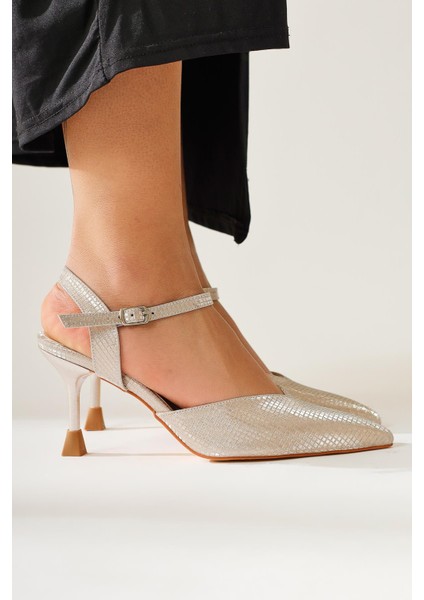 Pary Altın Sivri Burunlu Dokulu Kısa Topuklu Sandalet