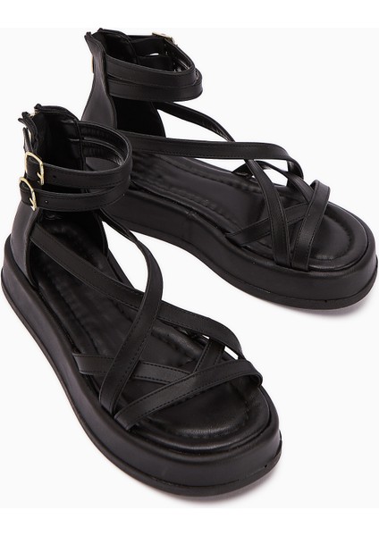 Sara Çapraz Bantlı Siyah Kadın Sandalet Kalın Tabanlı Bilekten Tokalı