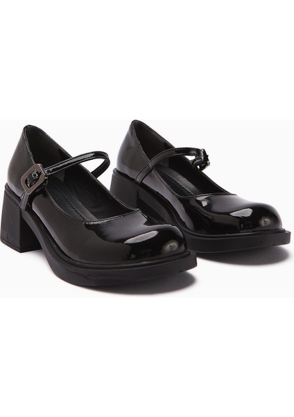 Mirka Siyah Rugan Bantlı Kadın Loafer Ayakkabı fırsatları