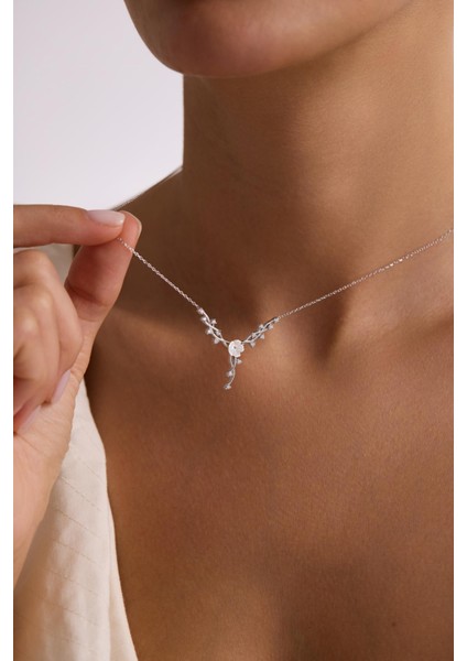 925 Ayar Gümüş Rodyum Kaplama Manolya Çiçeği Sarmaşık Model Kolye modelleri