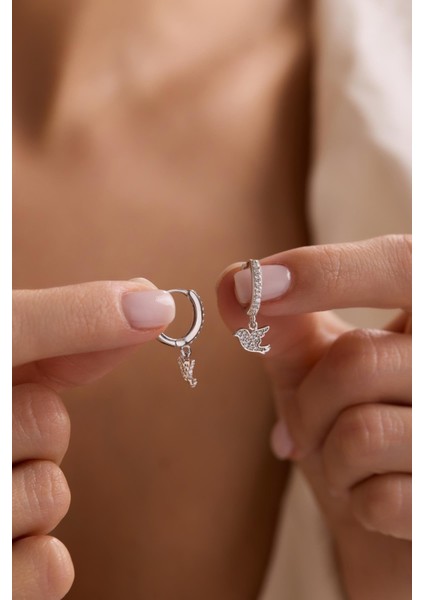 925 Ayar Gümüş Rodyum Kaplama 10 mm Sallantılı Kuş Model Küpe