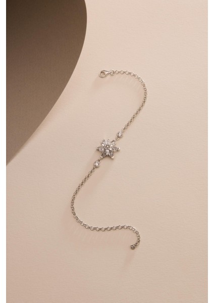 925 Ayar Gümüş Rodyum Kaplama Doç Zincirli Beyaz Taşlı Lotus Çiçeği Bileklik fırsatları