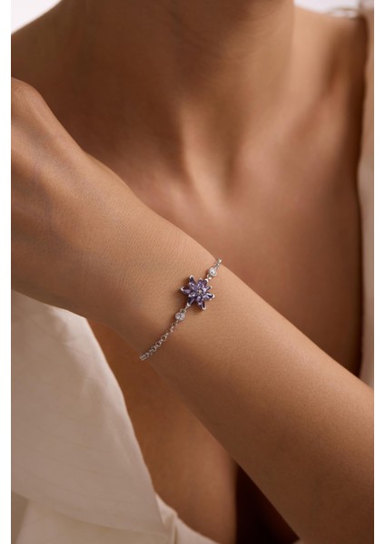 925 Ayar Gümüş Rodyum Kaplama Doç Zincirli Mor Taşlı Lotus Çiçeği Bileklik indirimleri