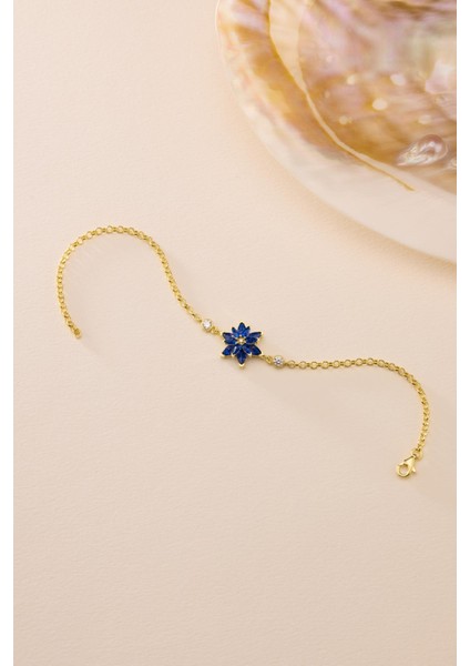 925 Ayar Gümüş Gold Kaplama Doç Zincirli Mavi Taşlı Lotus Çiçeği Bileklik