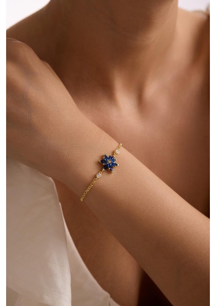 925 Ayar Gümüş Gold Kaplama Doç Zincirli Mavi Taşlı Lotus Çiçeği Bileklik indirimleri