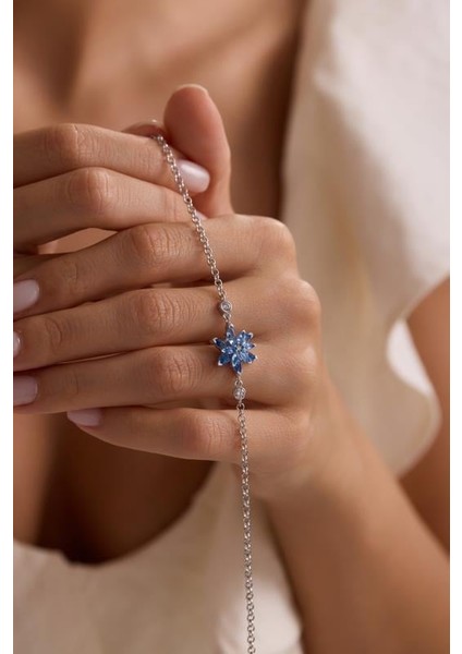 925 Ayar Gümüş Rodyum Kaplama Doç Zincirli Aquamarin Taşlı Lotus Çiçeği Bileklik