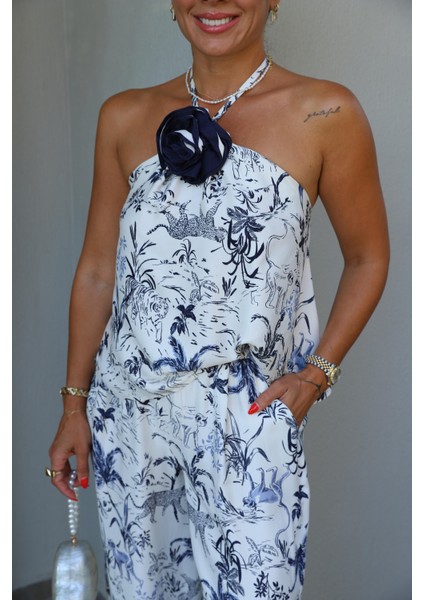 Beyaz Gül Broş Detay Desenli Bluz Pantolon Takım fiyatları