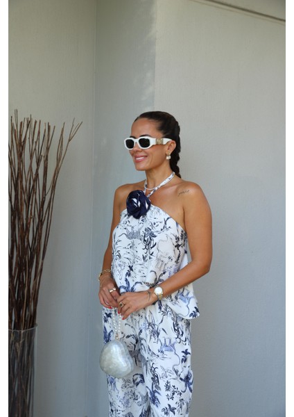 Beyaz Gül Broş Detay Desenli Bluz Pantolon Takım fırsatları