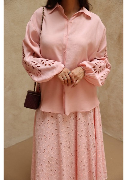 Kolu Nakışlı Oversize Gömlek fırsatları