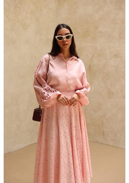 Kolu Nakışlı Oversize Gömlek