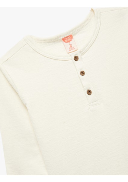 Pamuklu Uzun Kollu Düğmeli Tişört modelleri