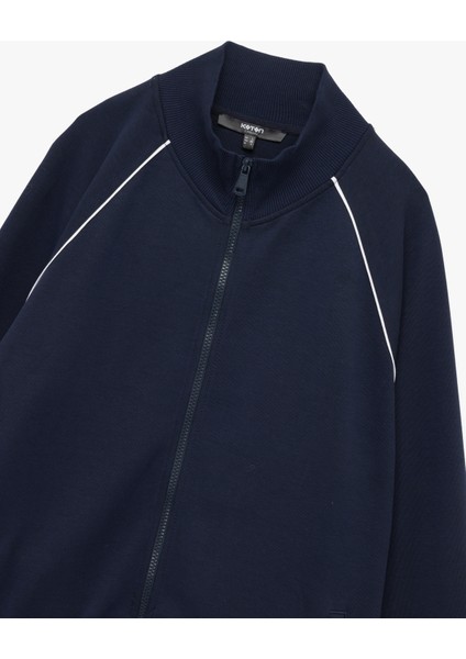 Uzun Kollu Çizgi Detaylı Cepli Pamuklu Dik Yaka Fermuarlı Sweatshirt modelleri