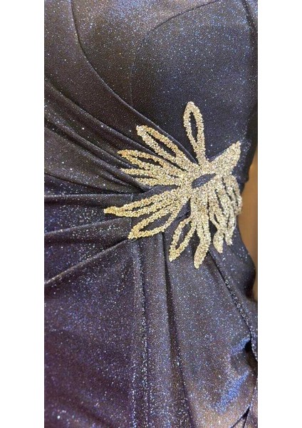 Siyah&saks Uzun Kollu Taş Detaylı Yırtmaçlı Düz Kesim Simli Uzun Abiye Elbise 7616 fırsatları