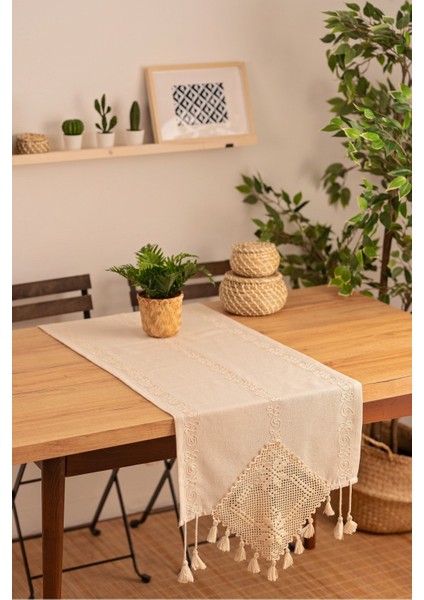 Keten Dantelli ve Ip Işlemeli Runner, Bej, Şık ve Zarif Dekorasyon Için. fiyatları
