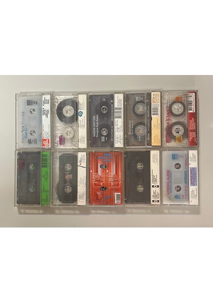10 Tane Türkçe Pop Kaset Lotu (Orijinal Dönem Baskı Fotodaki 10 Kaset Gönderilecektir) fiyatları