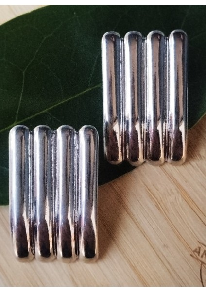 Gümüş Renk Lüks Gösterişli Figürlü Büyük Küpe