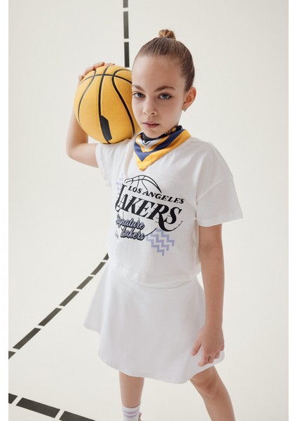 Kız Çocuk NBA Los Angeles Lakers Bisiklet Yaka Kısa Kollu Tişört E7632A825HS