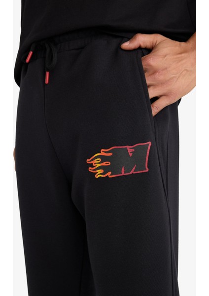 Fit NBA Miami Heat Kalın Sporcu Jogger Eşofman Altı Standart Fit Cepli Esnek Bantlı Paça D6561AX25SP indirimleri