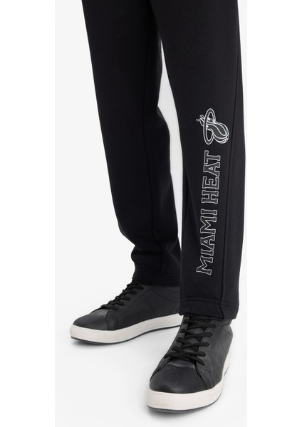 Fit NBA Miami Heat Kalın Sporcu Jogger Eşofman Altı Standart Fit Cepli Esnek Bantlı Paça D6561AX25SP