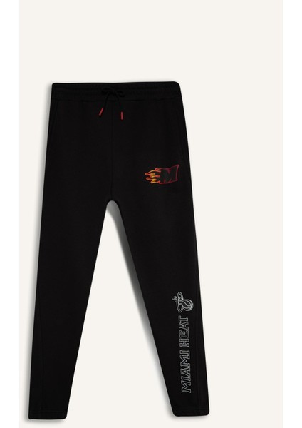 Fit NBA Miami Heat Kalın Sporcu Jogger Eşofman Altı Standart Fit Cepli Esnek Bantlı Paça D6561AX25SP