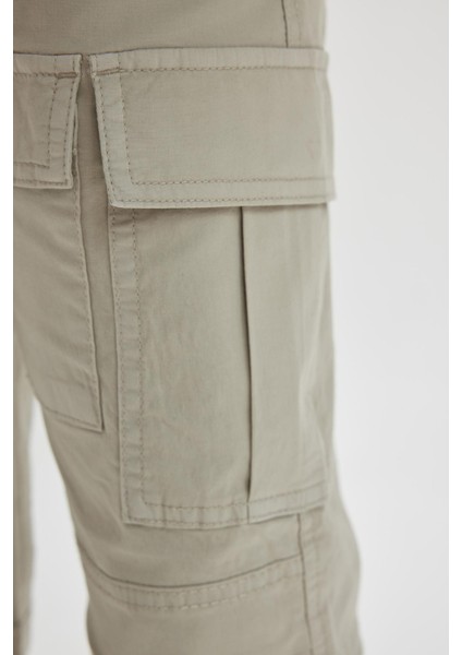 Erkek Çocuk Kargo Cepli Düz Paça Gabardin Pantolon B5924A824SP indirimleri